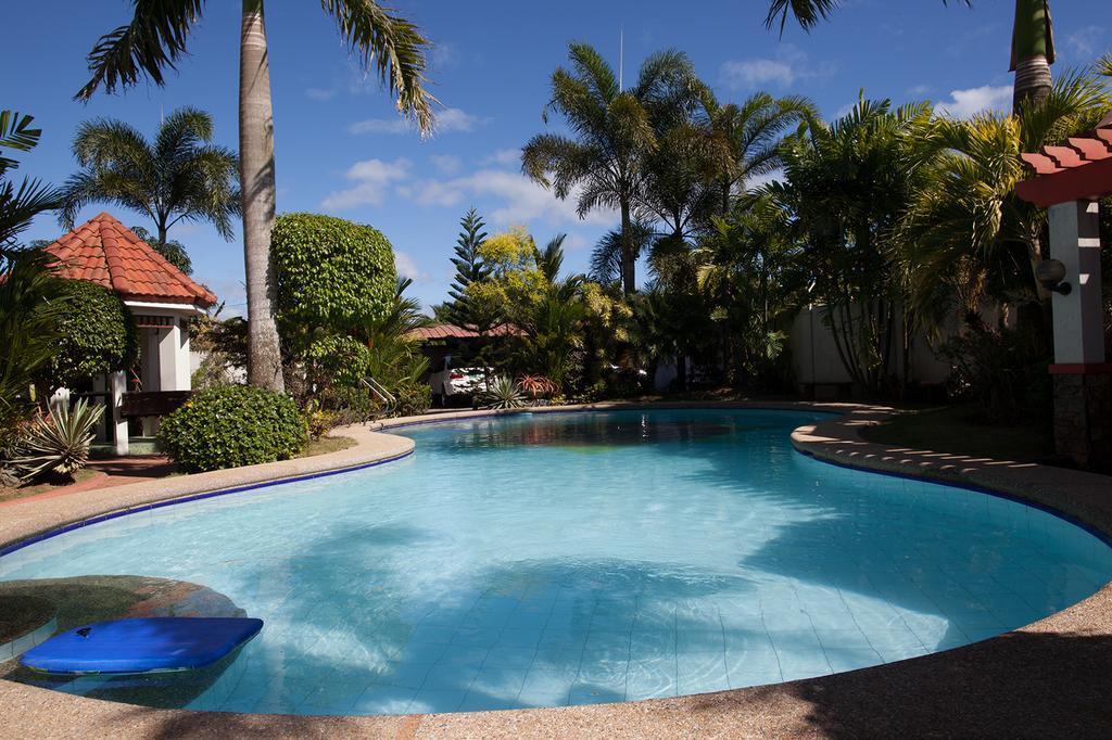 Sir Nico Guesthouse And Resort Pulilan Bagian luar foto
