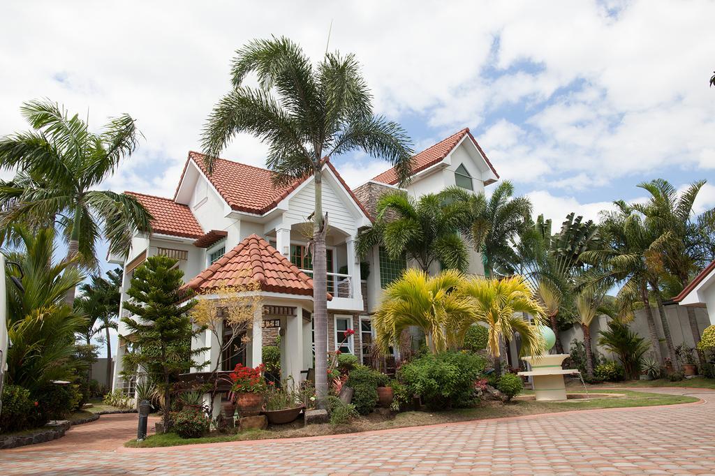 Sir Nico Guesthouse And Resort Plaridel  Bagian luar foto